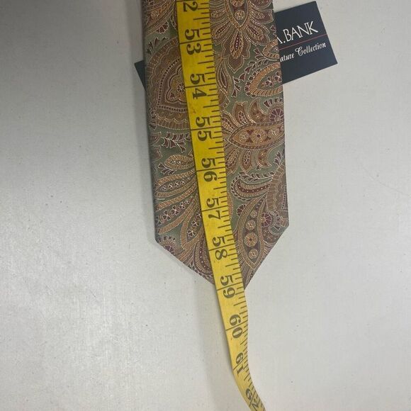 JoS.A.BANK Signature Collection Gray Gold Paisley Silk Tie New With Tags - Picture 9 of 11